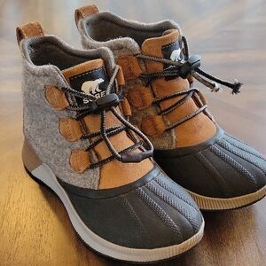 Sorel Kids' Tan and Gray Snow Boots